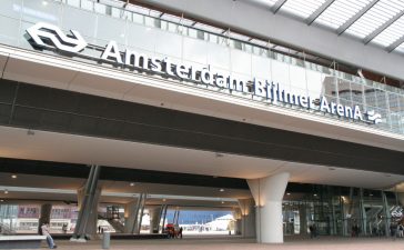 uit eten Amsterdam Bijlmer Arena