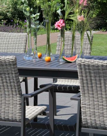 Welk meubilair past bij jouw tuin?