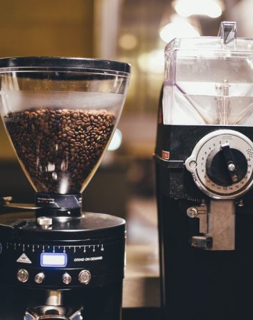 Zwarte keukenapparatuur luxe en elegant