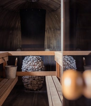 Een hottub of buitensauna kopen Let hierop