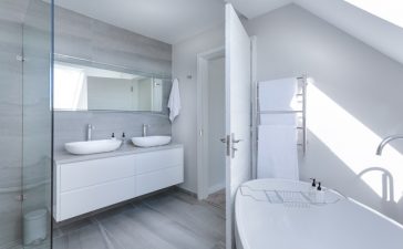 Hoe gaat de montage van een badkamer in z’n werk?