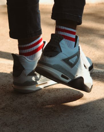 Stoere sneakers onder elke outfit