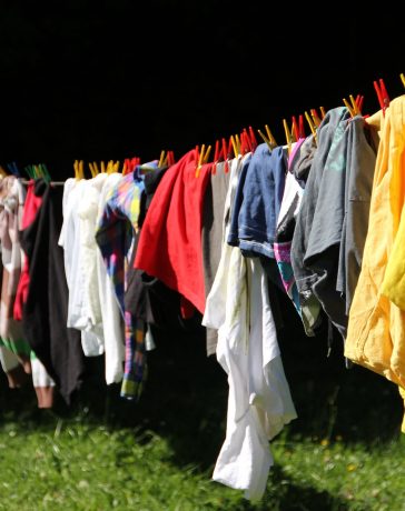 5 tips waarmee jouw mooie kleding lekker lang mooi blijft